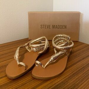 Steve Madden women’s gold snake print ankle strap sandals NEW